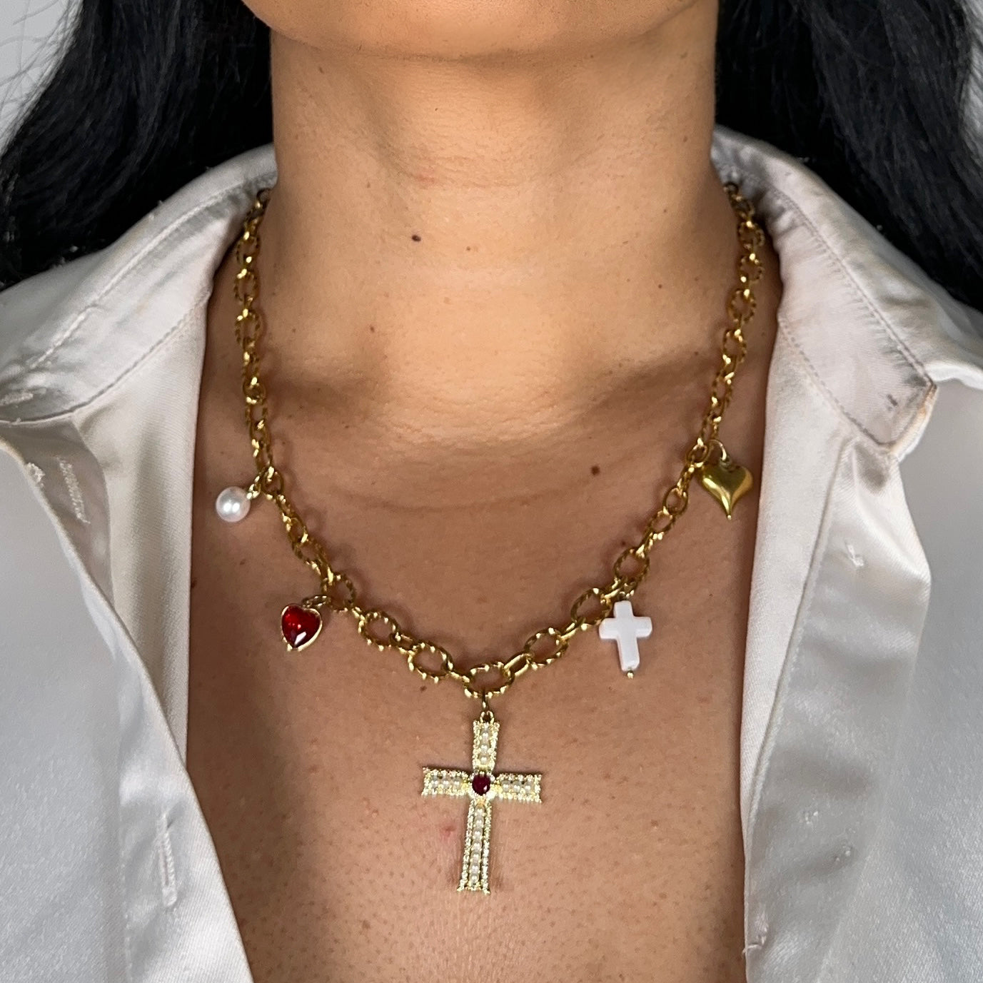 Collier Holly