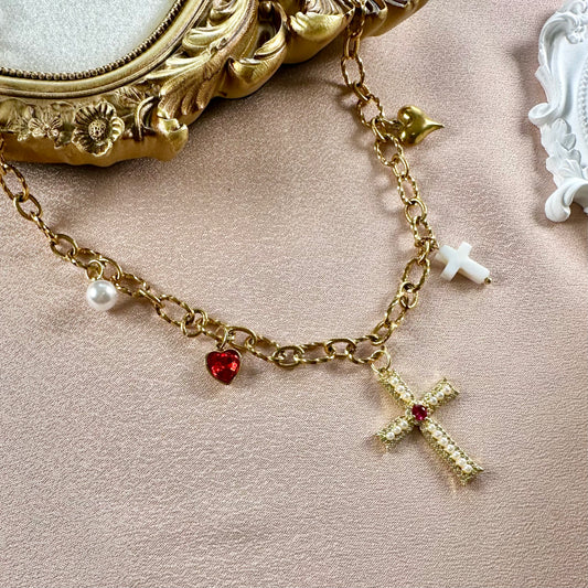 Collier Holly