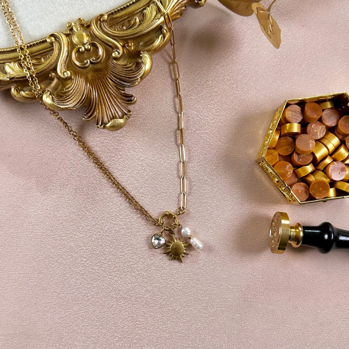 Collier Dorris interchangeable